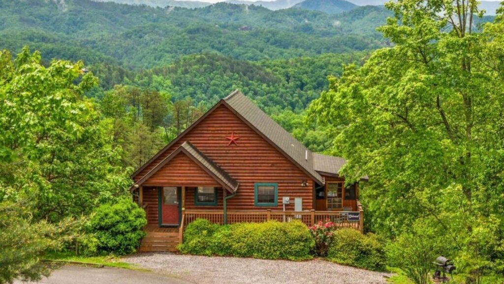 Top Cabins with Mountain Views